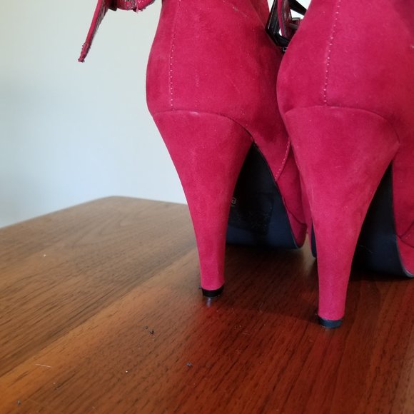 Diba Red Platform Ankle Boot * Never Worn * - Picture 11 of 13